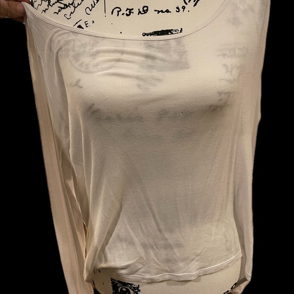 COPIED: Oh so cute ZYIA NAMASTE WHITE T. - Picture 4 of 6